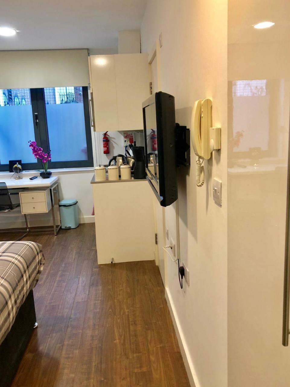 Tower Hill Apartment London
